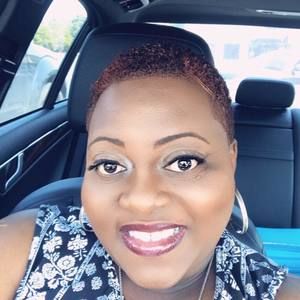 Meet your Posher, Letitia